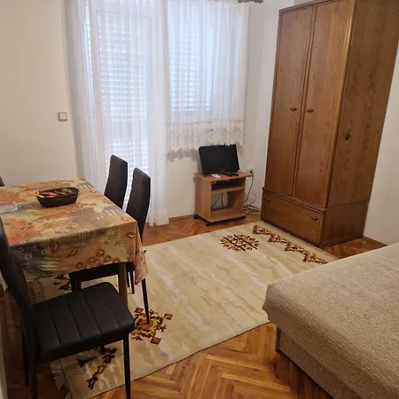 Vuksan Guest house