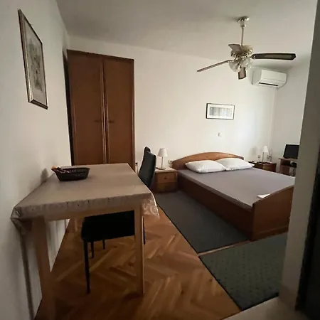 Vuksan Guest house