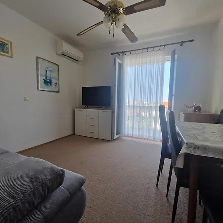 Vuksan Πανσιόν