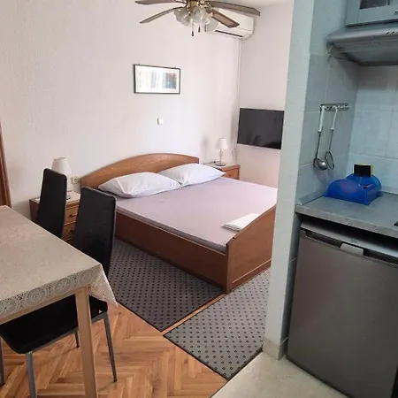 Vuksan Πανσιόν 3*