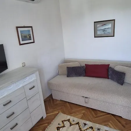 Vuksan Konukevi 3*
