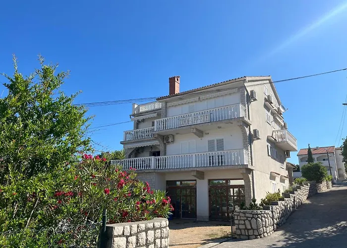 Vuksan Pensionat Rab Town