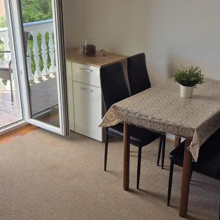 Vuksan Guest house