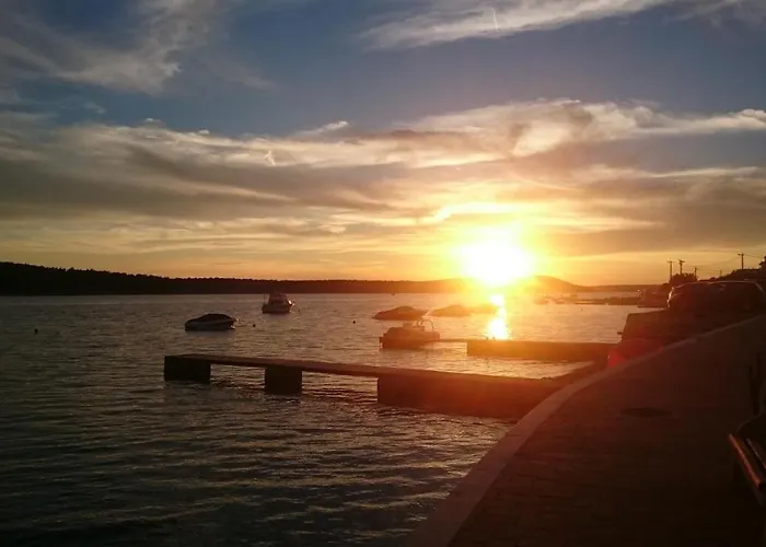 Vuksan 3* Rab Town