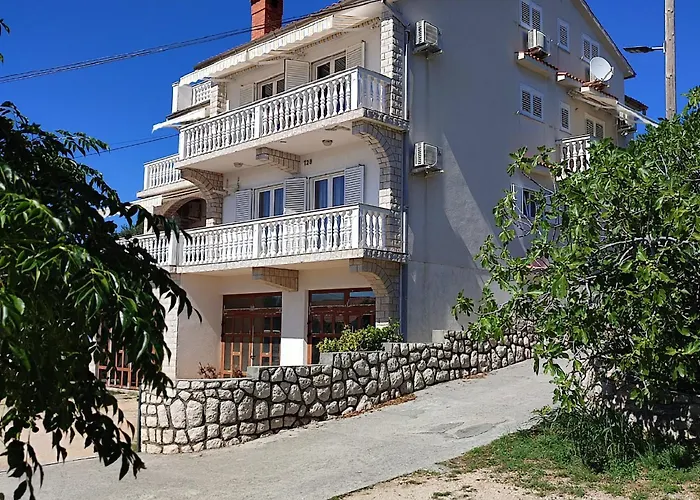 Vuksan Vendégház 3*