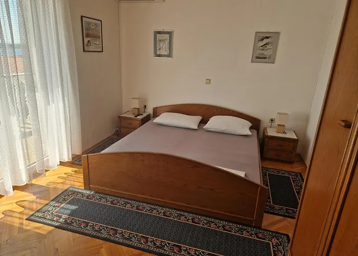 Vuksan Vendégház 3*